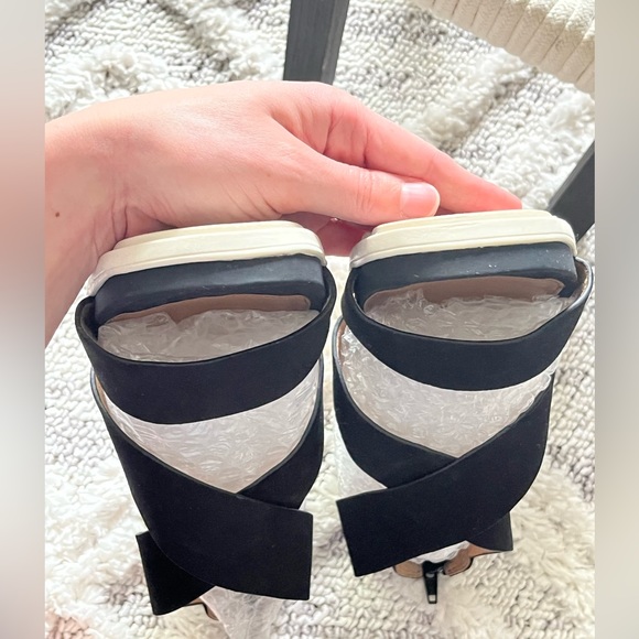 Comfortiva Memory Foam Black Open-Toed Wedge Sandal - Picture 8 of 11